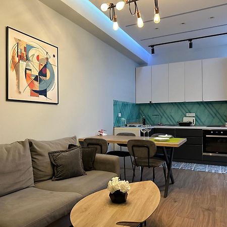 Picasso Apartment Tirana Exteriör bild